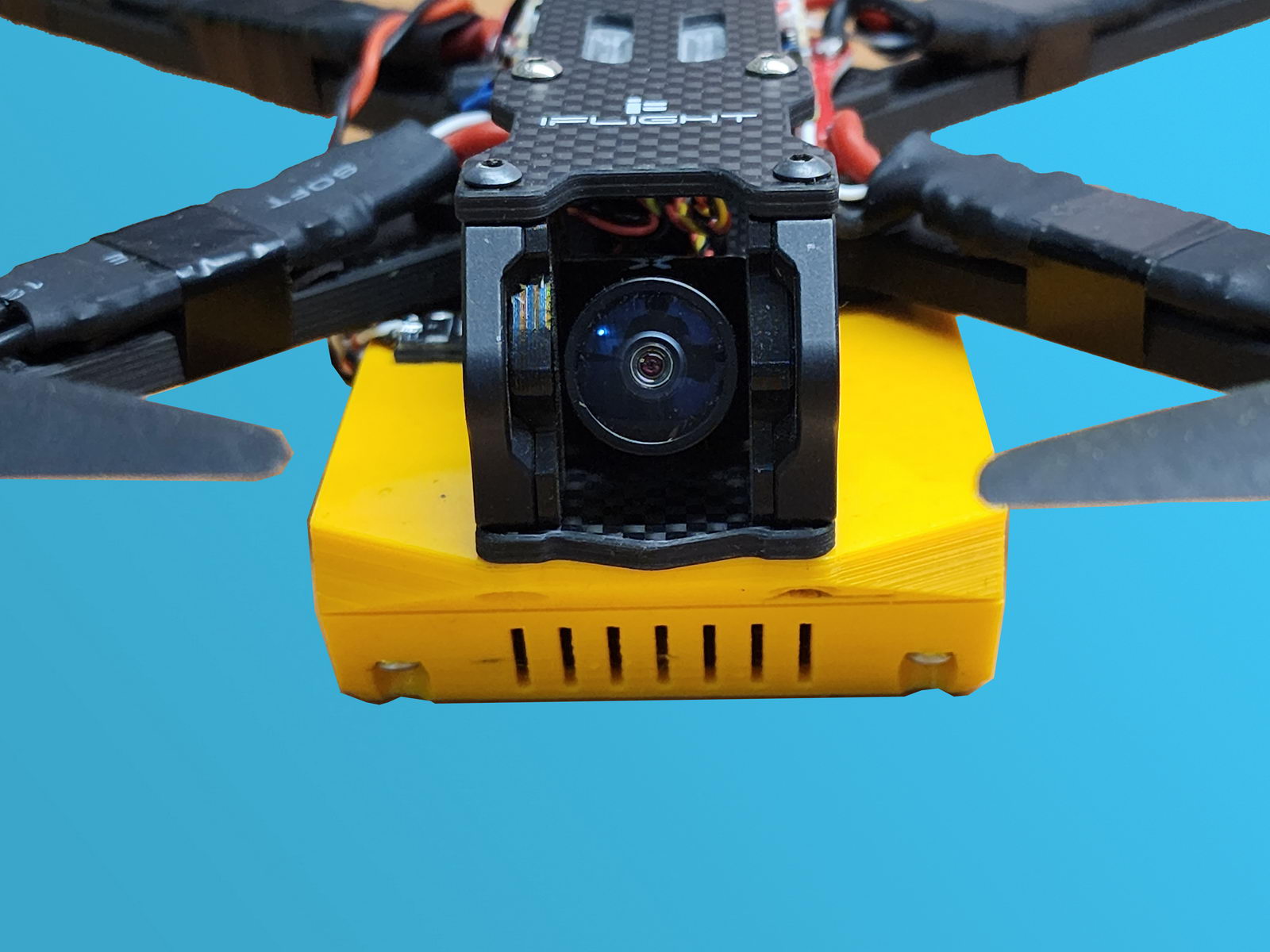 Automatic guidance system for FPV drone